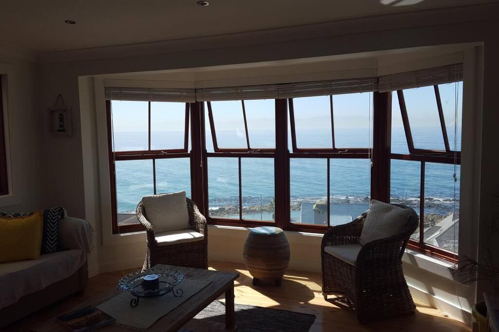 18 Steps - Seaside Cottage With Breathtaking Views Kapstaden Exteriör bild