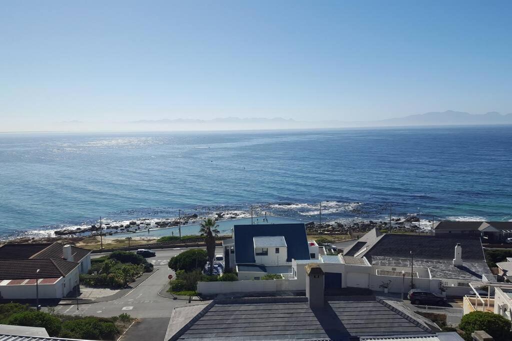 18 Steps - Seaside Cottage With Breathtaking Views Kapstaden Exteriör bild